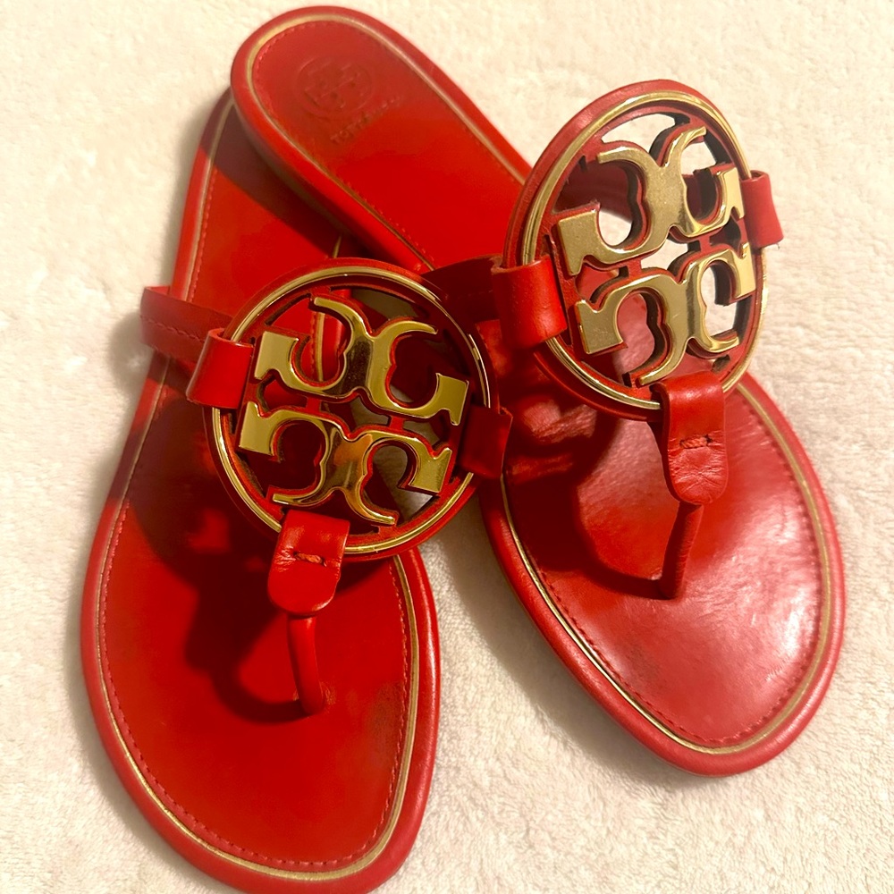 Tory Burch Miller sandals w/ gold accent hardware. Good used condition, TTS 9.